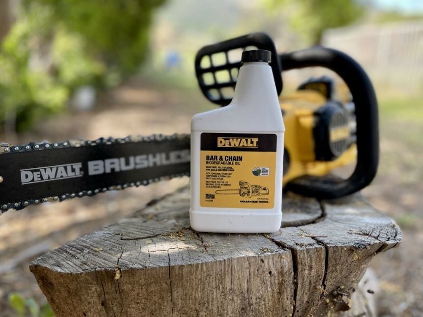 thumbnail image 2 of DEWALT Biodegradable Chainsaw Oil 1 Gallon - Eco-Friendly Bar And Chain Lubricant 2 of 14