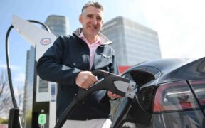 BlackRock, Daimler and NextEra to Launch $650 Million EV Charging