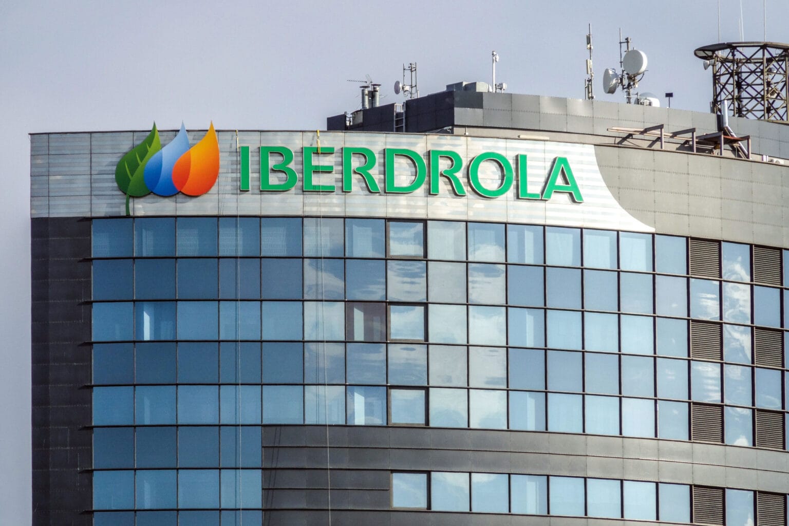 Iberdrola Steps Up Green Ammonia Plans With 800 Million Project ESG News