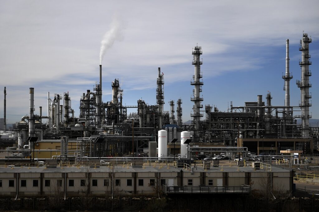 Suncor Energy must pay a record $11 Million fine for air pollution violations at Colorado refinery