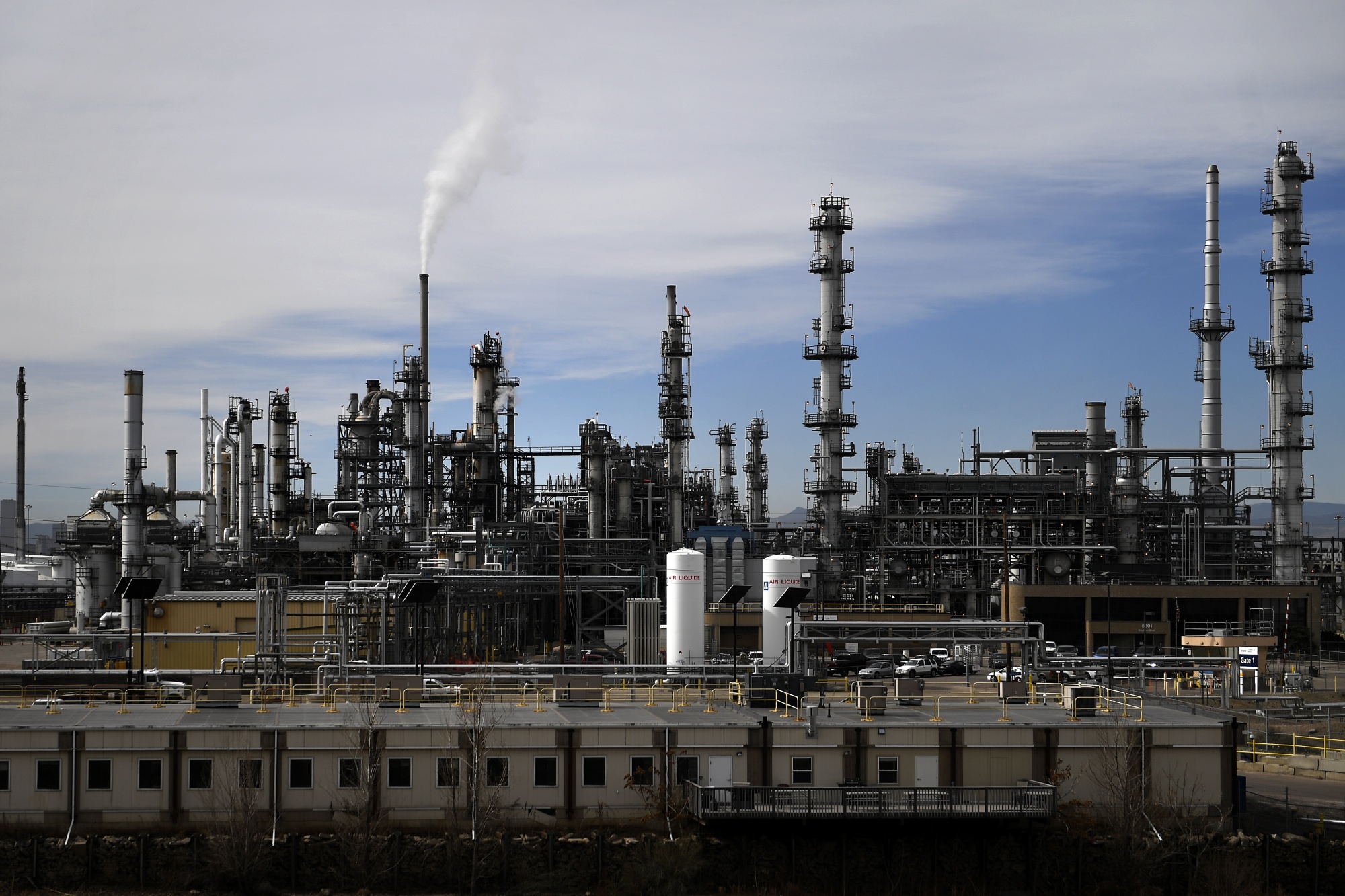 Suncor must pay a record $11 Million fine for air pollution 
