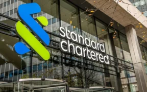 Standard Chartered heeft de reikwijdte van hun jaarlijkse Fair Pay Report uitgebreid om een ​​bredere inzet voor diversiteit, gelijkheid en inclusiviteit te omvatten.