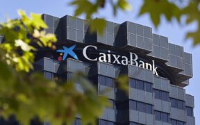 CaixaBank Commits €100 Billion for Sustainable Finance by 2027