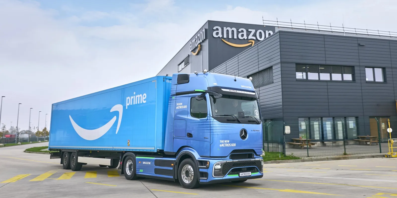 Amazon to Commit Over $1 Billion to Decarbonise Transportation Network Across Europe