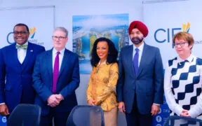 Le Fonds d'investissement climatique lève 500 millions de dollars pour sa première émission d'obligations en faveur de la transition énergétique propre