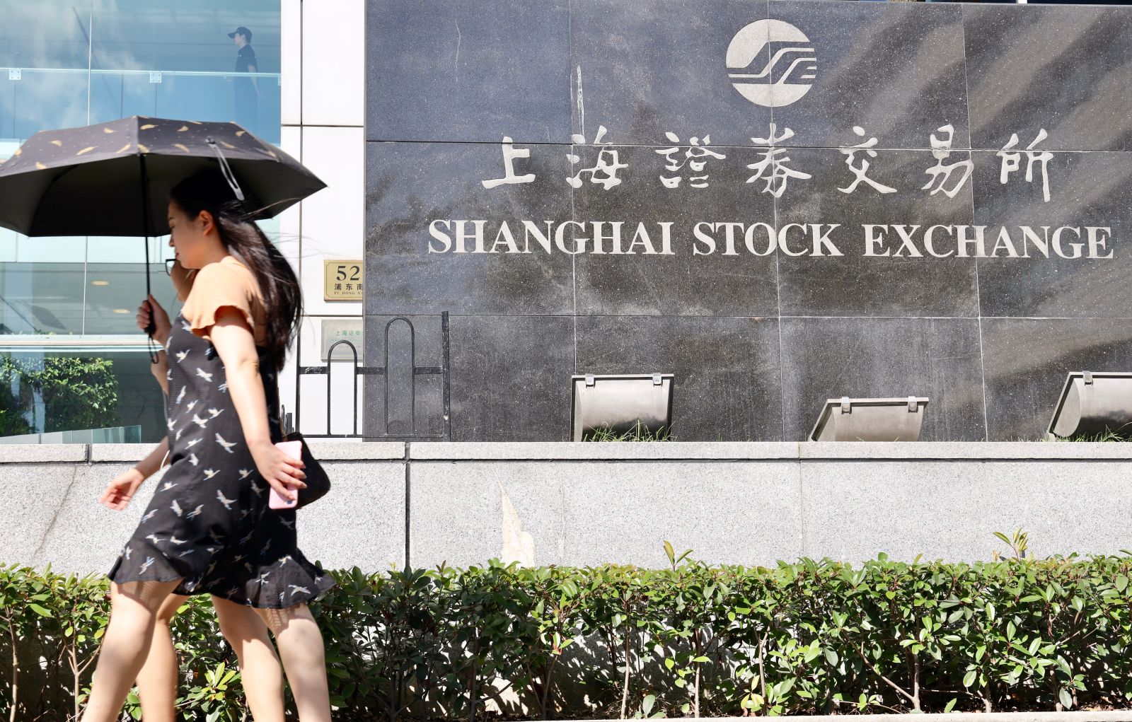 Shanghai Stock Exchange Enhances ESG Reporting Framework with New Sustainability Disclosure Guides