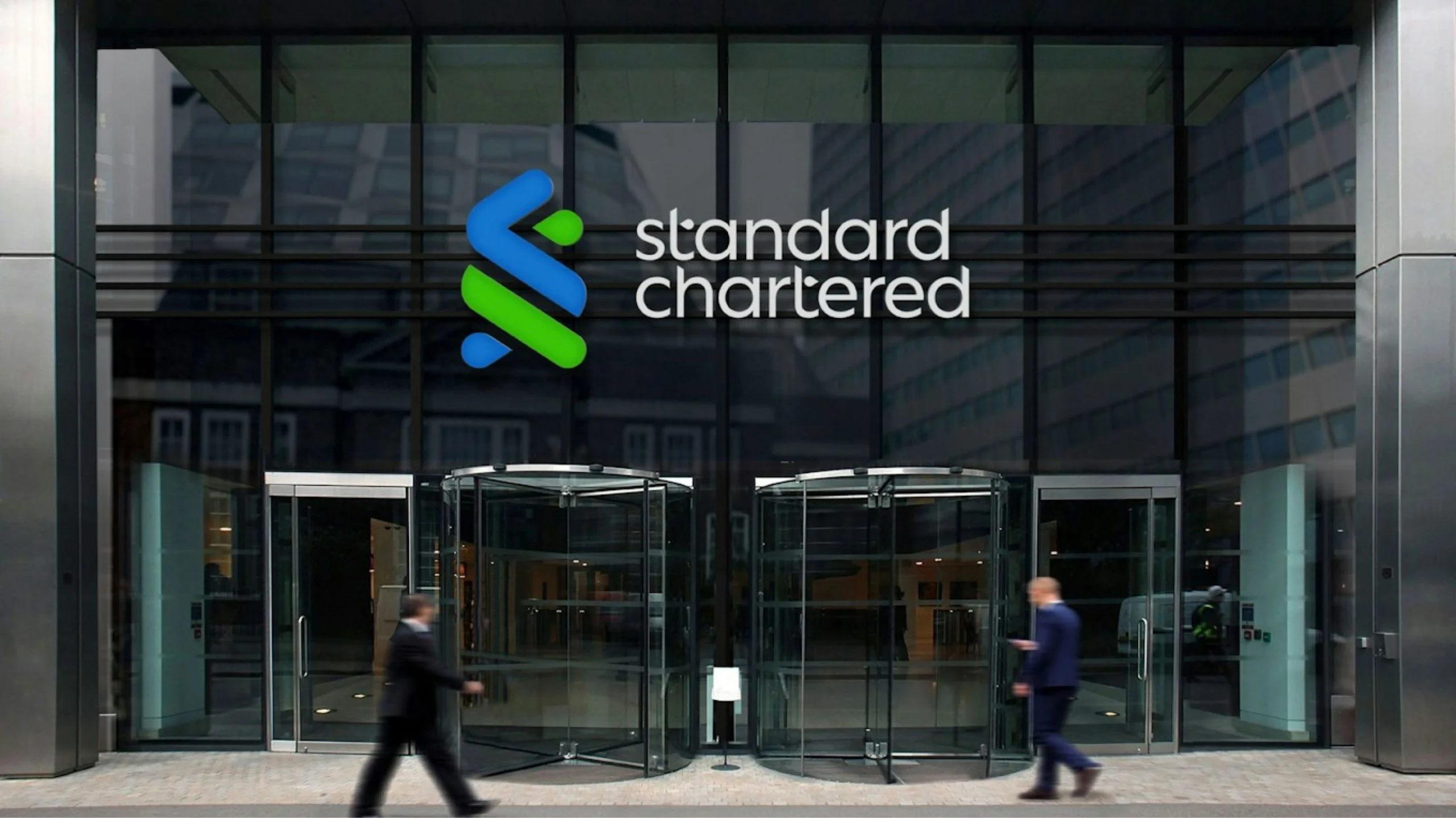 Standard Chartered, Apollo Partner on $3 Billion Infrastructure and Energy Transition Financing