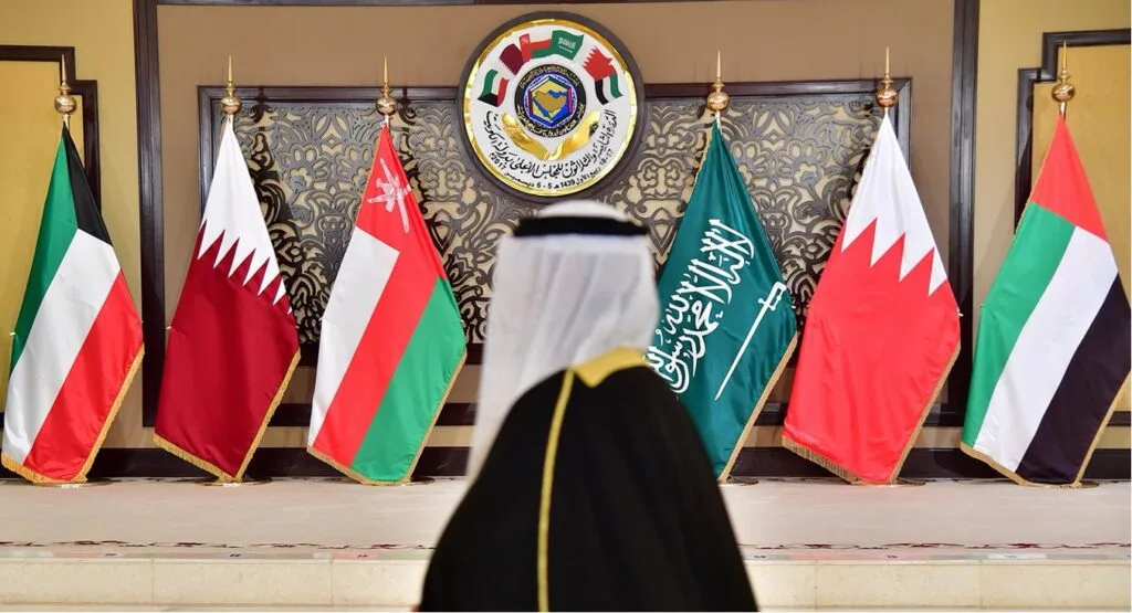 GCC Nations Pledge $100B for Renewable Energy to Cut Emissions by 20% by 2030