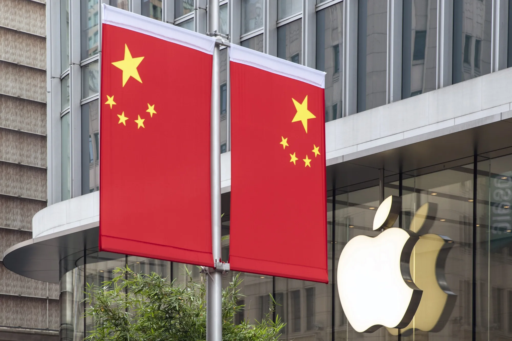 Apple Launches $99 Million Clean Energy Fund in China