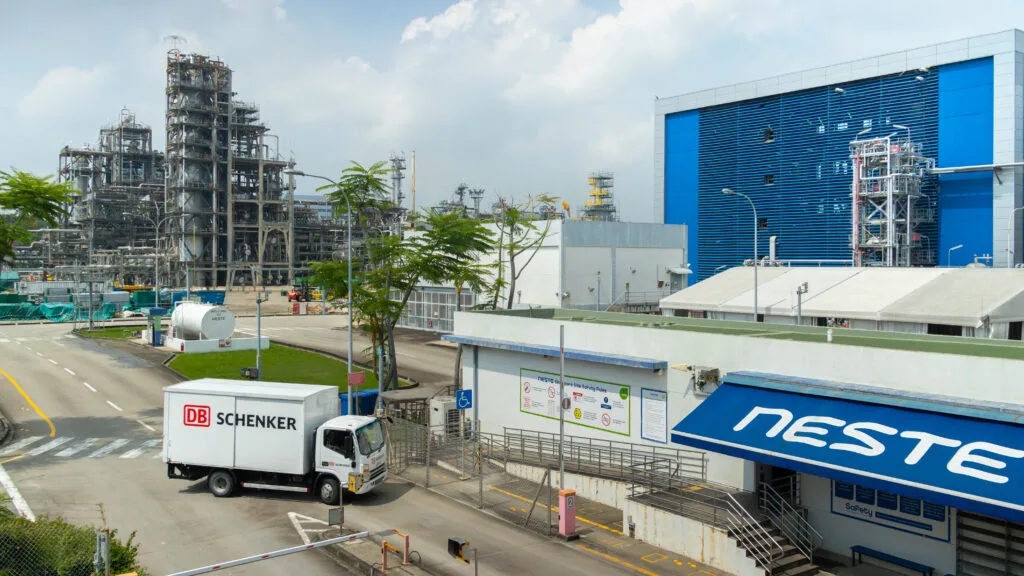 Neste and DB Schenker Launch Singapore’s First Trial of Renewable Diesel for Road Transport