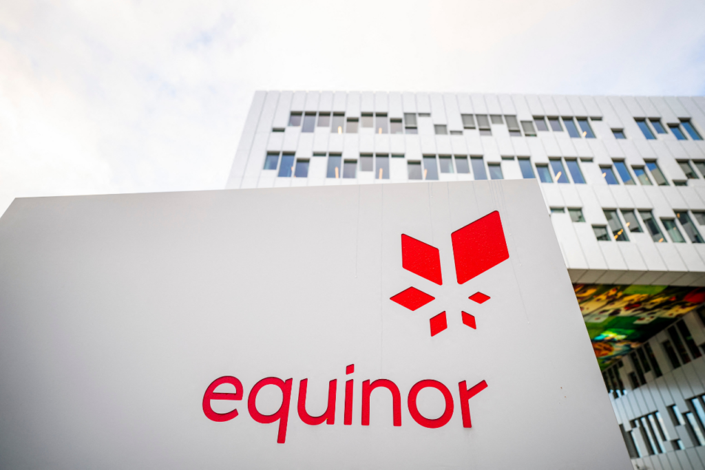 Les États-Unis gèlent le projet éolien offshore Equinor de 5 milliards de dollars en raison du tollé suscité par les énergies propres.