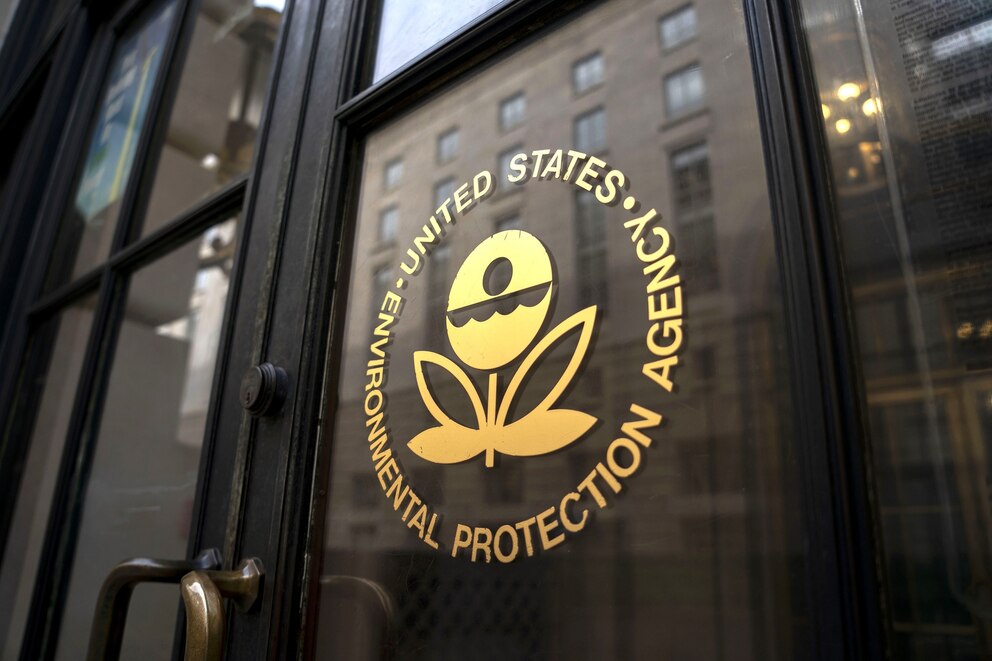 EPA Moves to Eliminate Federal Greenhouse Gas Limits on Fossil Fuel Power Plants