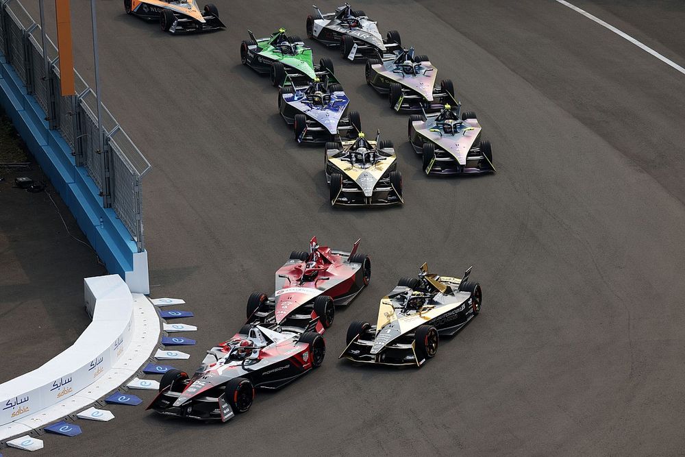 Formula E Becomes First Sport Certified to BSI’s Net Zero Pathway