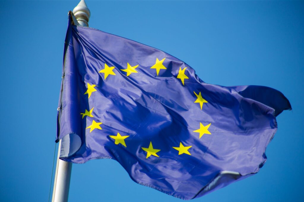 EU, US Finalize $750 B Energy Deal with $600 B in European Investments