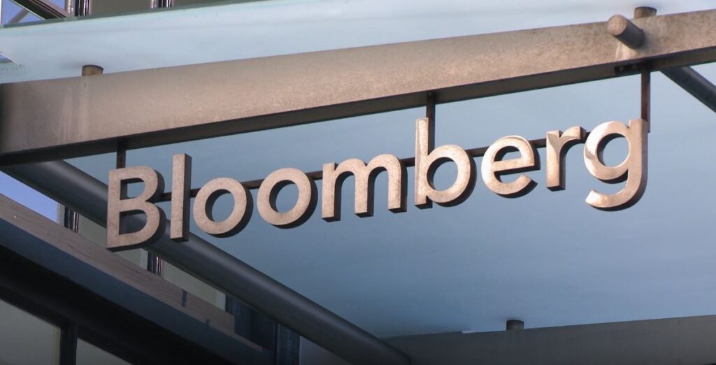 Bloomberg Survey: 85% of Investors Expect ESG AUM Growth in Next Two Years
