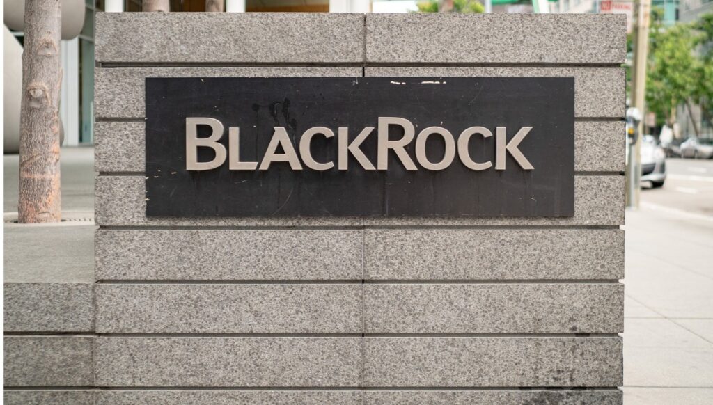 BlackRock, LGIM Face $34 Billion Loss in Dutch Pension Shift