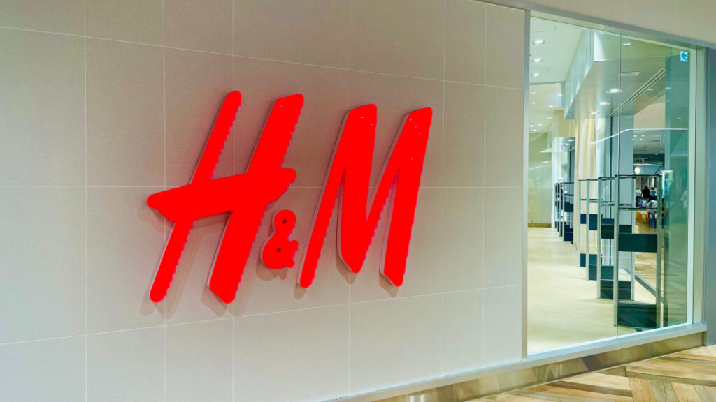 H&M Secures Renewable Power From Sweden’s Largest Solar Farm
