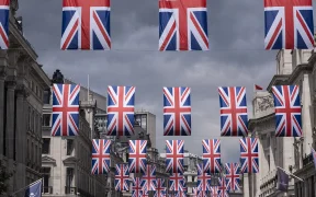 UK Signs Contracts for First Commercial Carbon Capture Projects