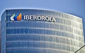 Iberdrola Raises €1B in First EU Green Hybrid Bond After Strong Investor Demand