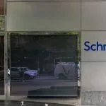 Schroders Achieves 100% Renewable Electricity Across Global Operations One Year Ahead of Schedule