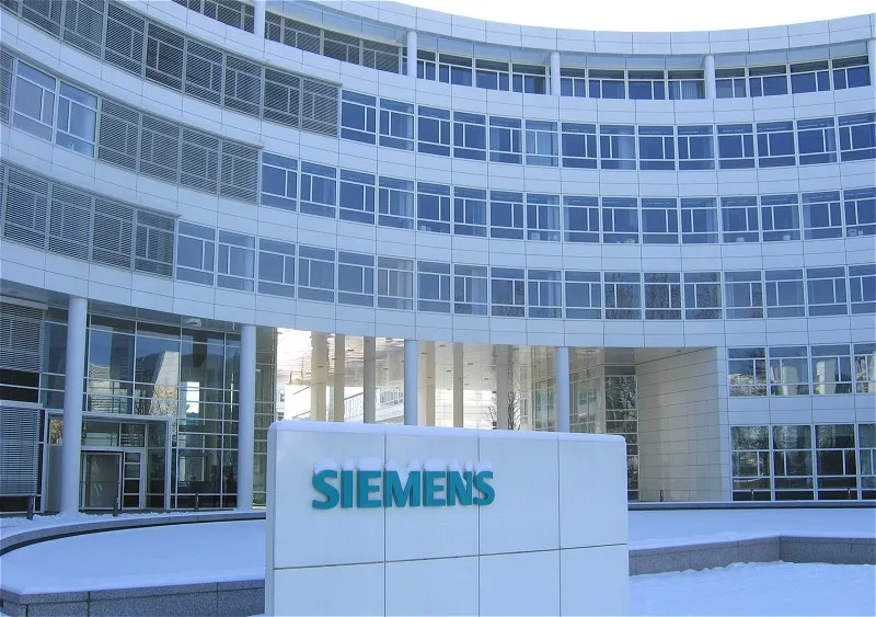 Siemens, Airbus Partner to Decarbonize Three UK Manufacturing Sites by 2030