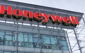 A Honeywell lança tecnologia de conversão de biomassa para produzir combustíveis renováveis ​​para uso marítimo e na aviação.