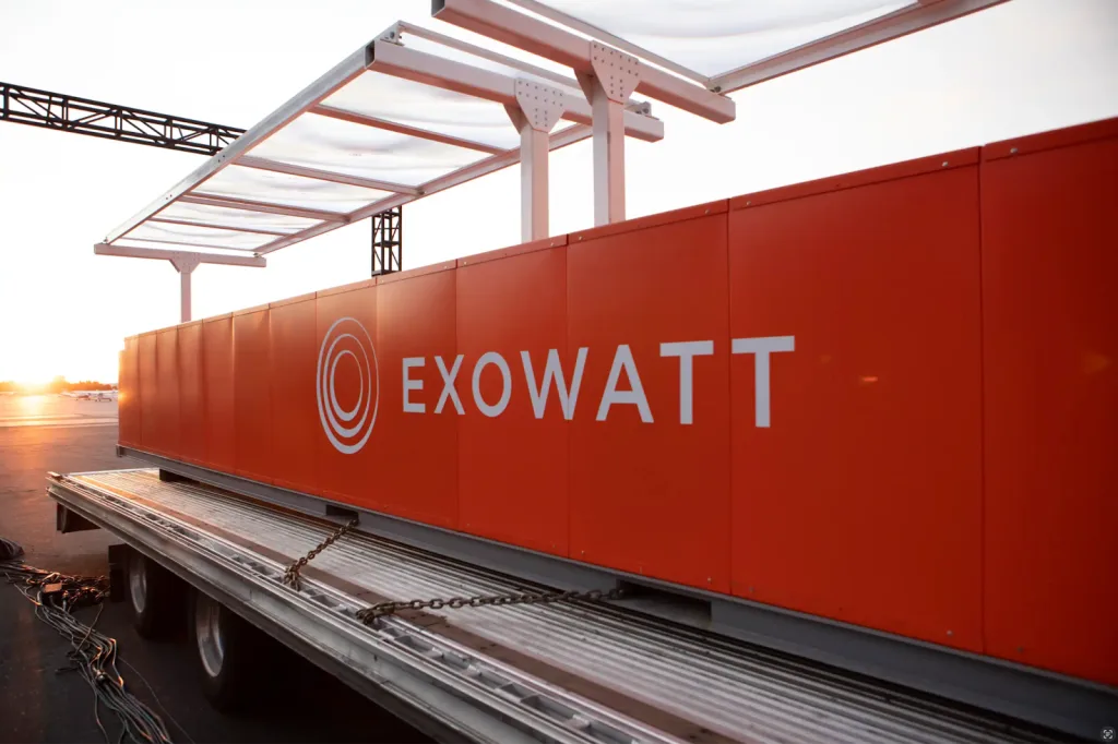 Exowatt, respaldada por Sam Altman, recauda 50 millones de dólares para ampliar la energía solar gestionable para la demanda de IA.