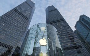 Apple Reshapes Sustainability and Governance Leadership as Lisa Jackson Retires After 13 Years