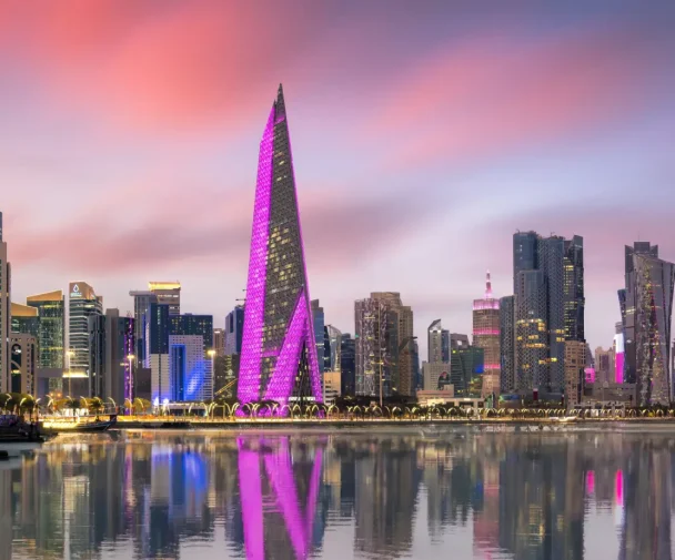 El holding catarí Al Mana destina 200 millones de dólares a una planta de combustible de aviación sostenible en Egipto.