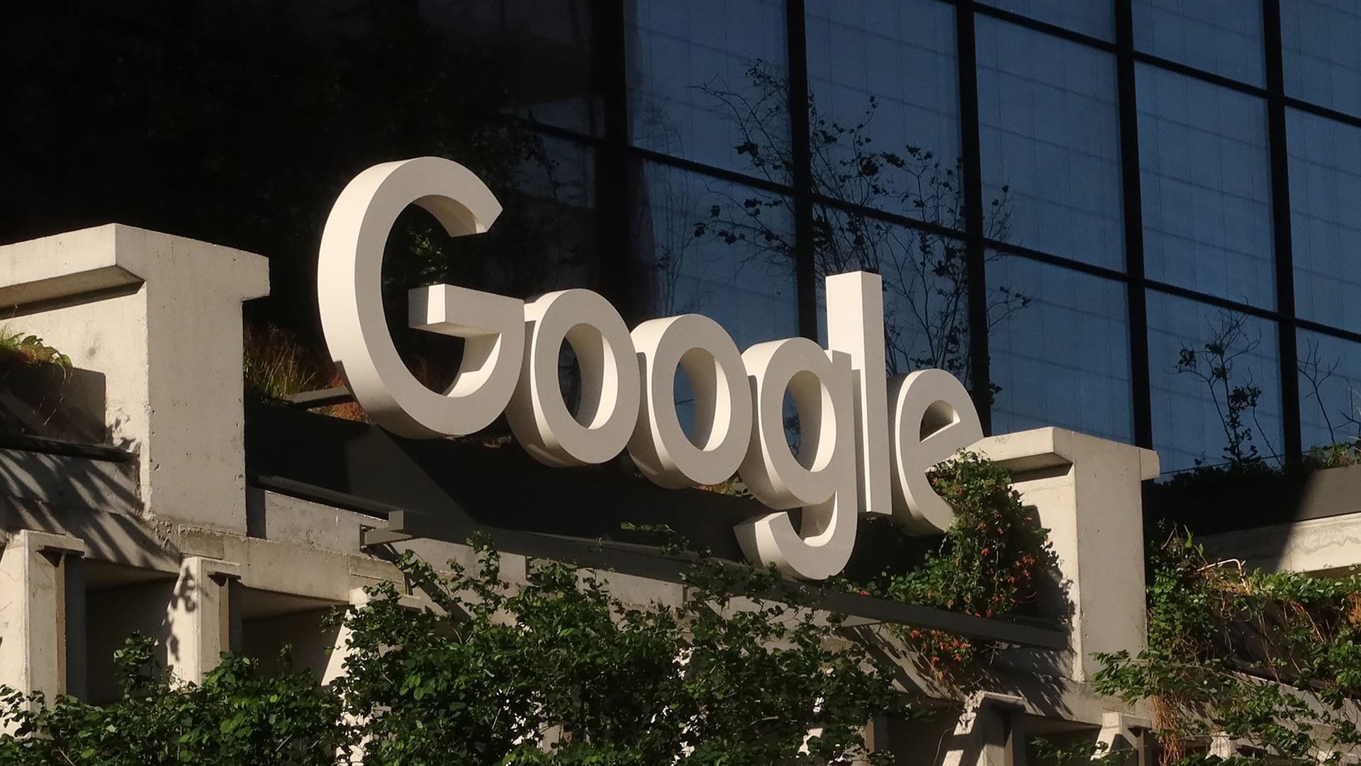 Google Secures 1.2 GW of Carbon Free Power from Clearway to Supply US Data Centers