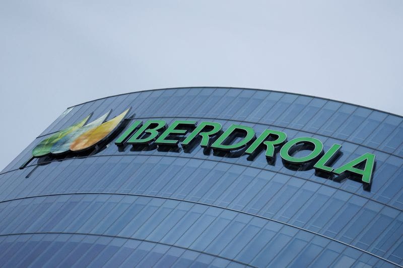 Iberdrola Signs Contract Worth $2.5 billion for New Submarine Electricity Interconnector
