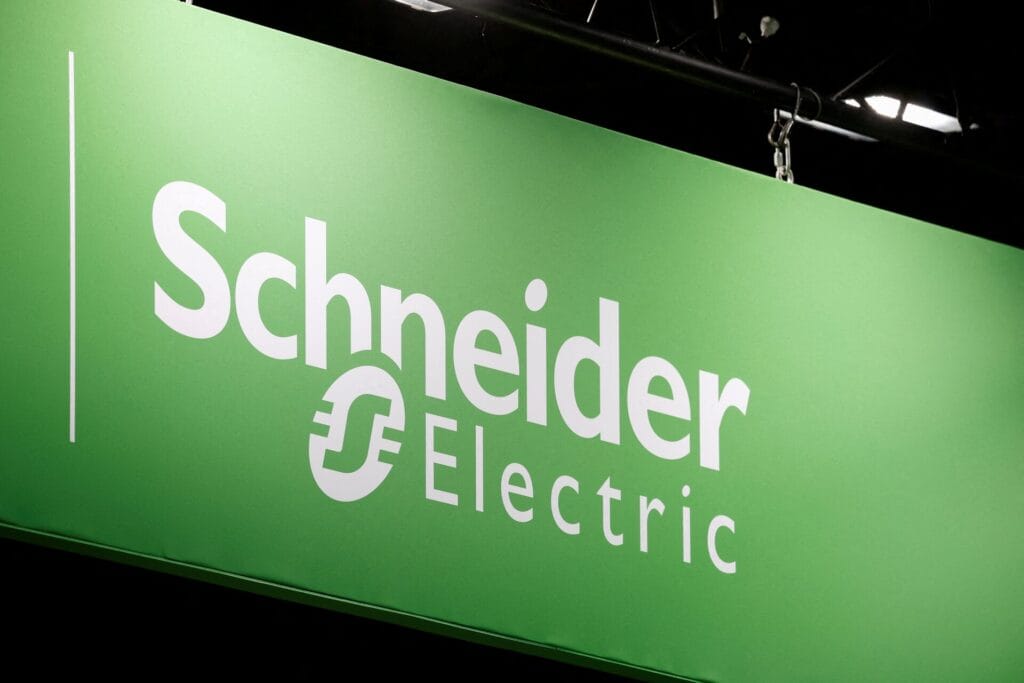 Schneider Electric Surpasses 800 Mt CO2 Target, Cuts Supplier Emissions 56% by 2025