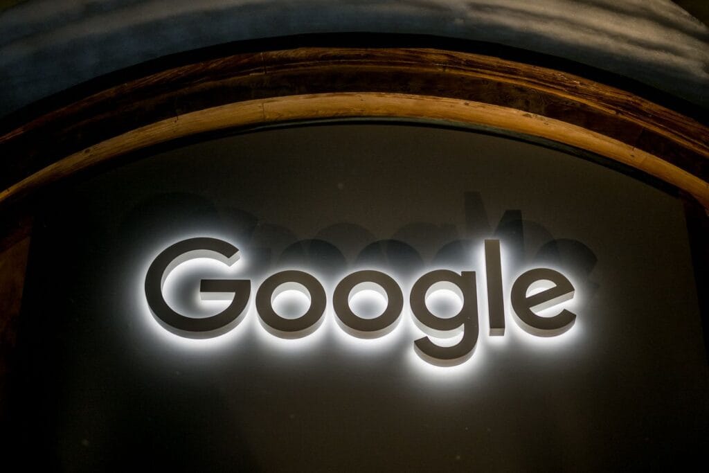 Google, SEMI Mobilize Semiconductor Industry To Cut 277 Million Tons Of CO2 By 2030