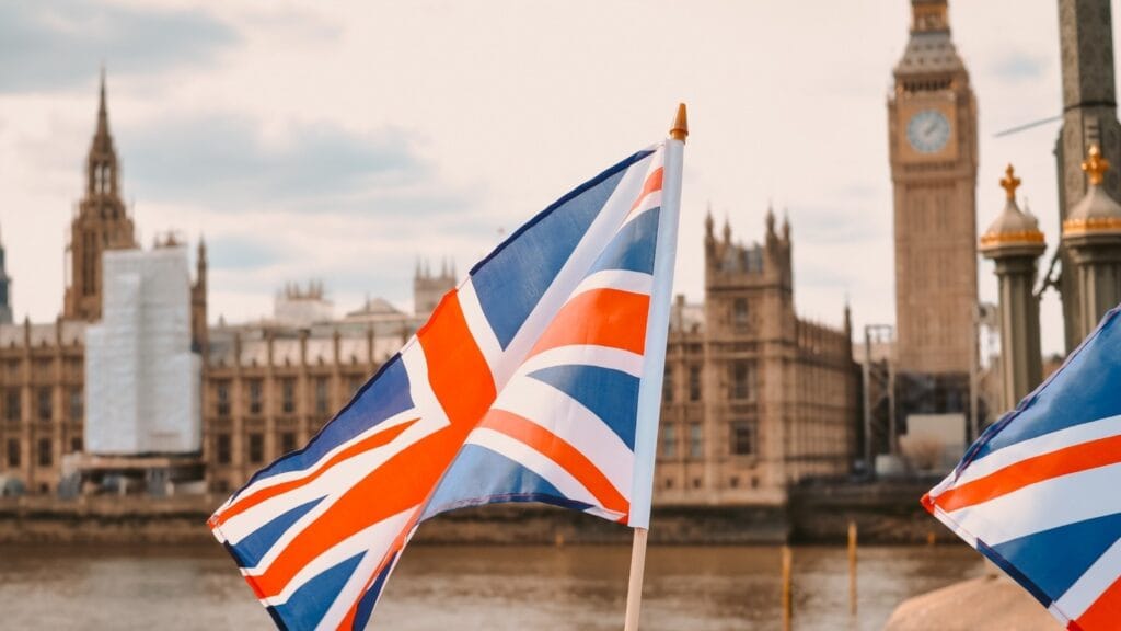 UK Generates $1.5B From Carbon Markets As Report Urges Government Action