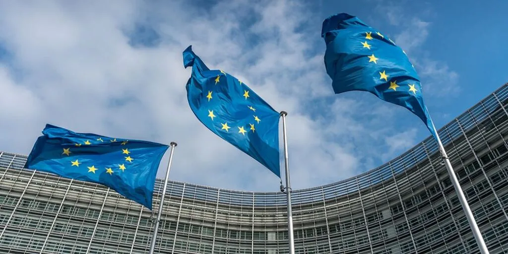 EU Parliament Draft Tightens ESG Fund Labels Under SFDR Review