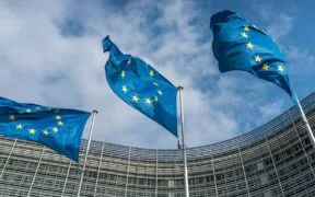 EU Parliament Draft Tightens ESG Fund Labels Under SFDR Review